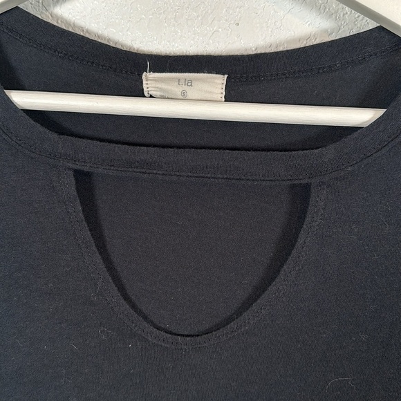 T. La Anthropologie Black Cut Out Raw Edge Tee Size Small - Picture 2 of 6